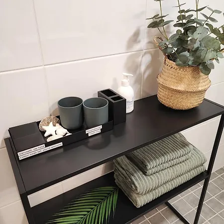 Stylish New In Tikkurila, Apartmán Vantaa